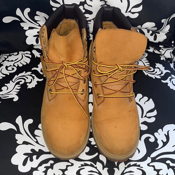 Timberland 6 inch Premium “wheat” boot - Picture 1 of 17